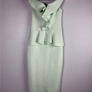 Elegant Mint Green Sleeveless Dress